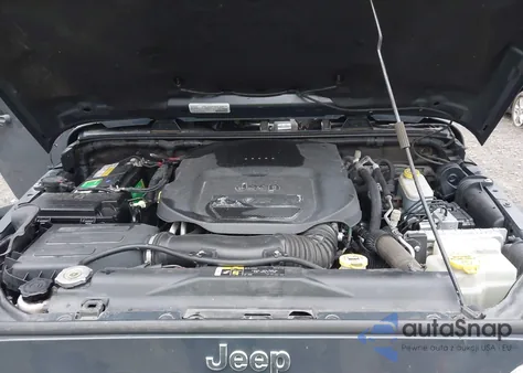 2018 Jeep Wrangler Jk Unlimited Sahara 4X4 из США, поврежденный, VIN 1C4BJWEG2JL841171